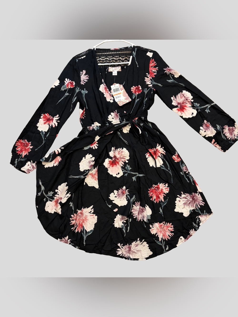 Band Of Gypsies Floral Faux Wrap Dress Black with Pink & Red Blooms Viscose S